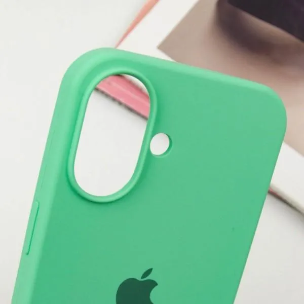 Чохол Silicone Case Full Protective (AA) для Apple iPhone 16 Plus (6.7") — Зелений — фото 5 Чохол Silicone Case Full Protective (AA) для Apple iPhone 16 Plus (6.7") — Зелений — фото 5