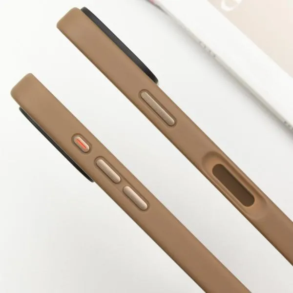 TPU+PC чехол Metal Buttons для Apple iPhone 16 Pro (6.3") — Золотой — фото 2