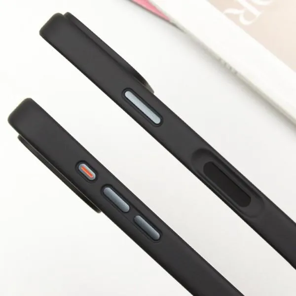 TPU+PC чехол Metal Buttons для Apple iPhone 16 Pro (6.3") — Черный — фото 2