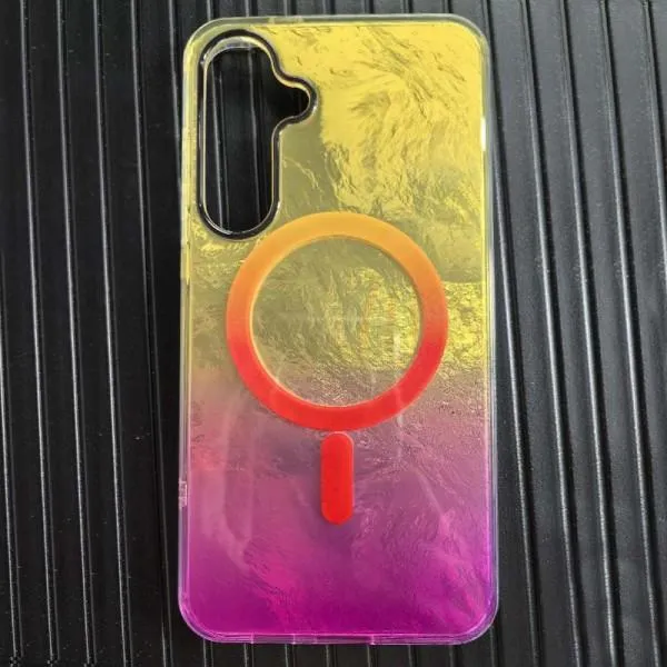 Чехол TPU Shiny Mountain Magnetic Fit для Samsung Galaxy S24 FE — Желтый — фото 4 Чехол TPU Shiny Mountain Magnetic Fit для Samsung Galaxy S24 FE — Желтый — фото 4