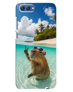 Чехол для Huawei Honor 10 (COL-AL00) с картинкой «Капибара на море»