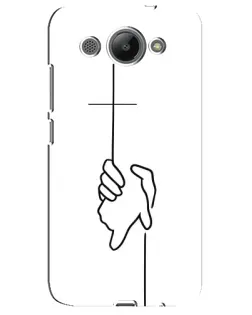 Чехол для Huawei Y3 2017 с картинкой «Рука держит» Чехол для Huawei Y3 2017 с картинкой «Рука держит»