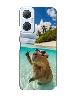 Чехол для Infinix Hot 20 (5G) с картинкой «Капибара на море»