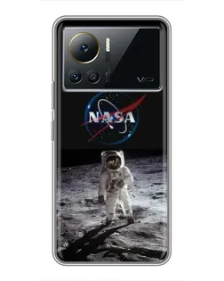 Чехол для Infinix Note 12 2023 с картинкой «Астронавт на Луне»