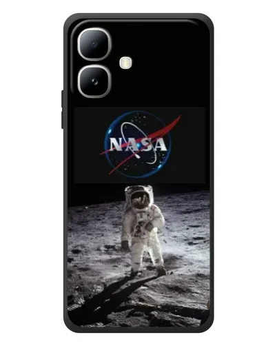 Чехол для Infinix Smart 20 с картинкой «Астронавт на Луне»
