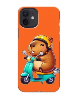 Чехол для iPhone 12 mini с картинкой «Капибара на скутере»
