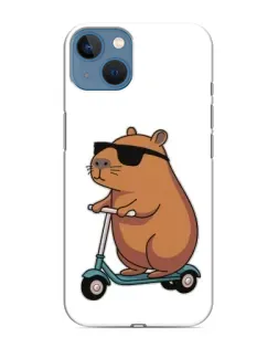 Чехол для iPhone 13 Mini с картинкой «Капибара на самокате»