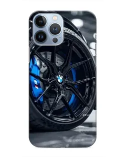 Чехол для iPhone 13 Pro с картинкой «Колесо BMW вблизи»