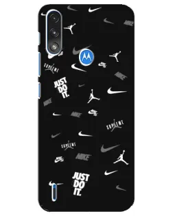 Чехол для Motorola E7 Power с картинкой «Nike Black Pattern»