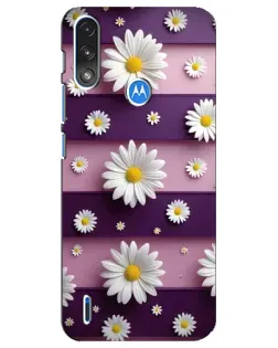 Чехол для Motorola E7 Power с картинкой «Ромашки на фиолетовом»