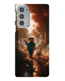 Чехол для Motorola Edge 20 с картинкой «Стив в лесу»
