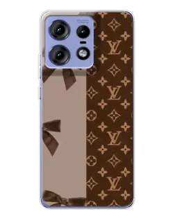 Чехол для Motorola Edge 50 Pro с картинкой «Louis Vuitton — банты»