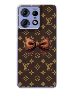 Чехол для Motorola Edge 50 Pro с картинкой «LV с бантом»