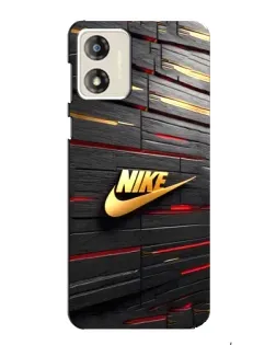 Чехол для Motorola MOTO E13 с картинкой «Золотой Nike на металле»