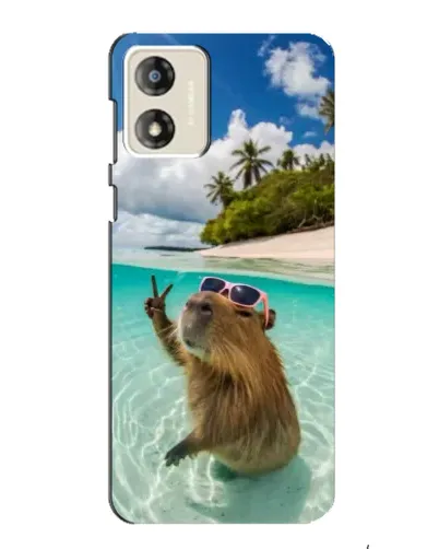 Чехол для Motorola MOTO E13 с картинкой «Капибара на море»