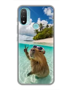 Чехол для Motorola MOTO E40 с картинкой «Капибара на море»