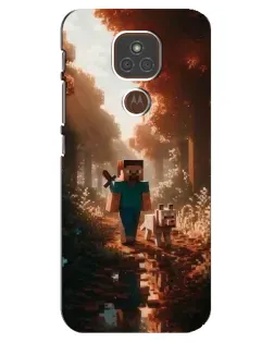 Чехол для Motorola MOTO E7 Plus с картинкой «Стив в лесу»