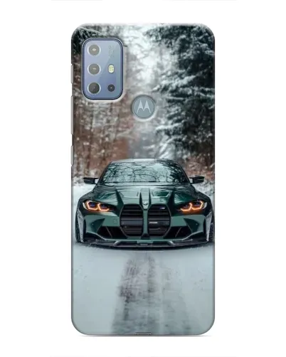 Чехол для Motorola MOTO G10 с картинкой «BMW в зимнем лесу»