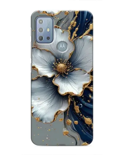 Чехол для Motorola MOTO G10 с картинкой «Белый цветок и золотой флюид»