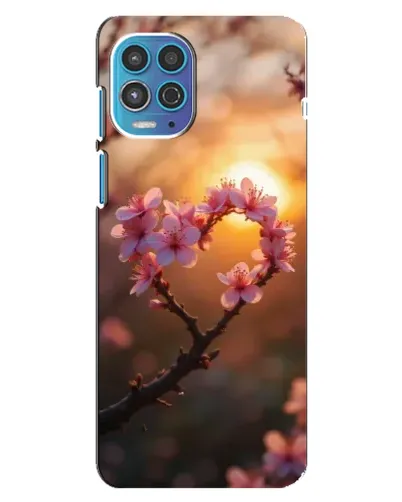 Чехол для Motorola MOTO G100 с картинкой «Розовый цвет сердце на фоне заката»