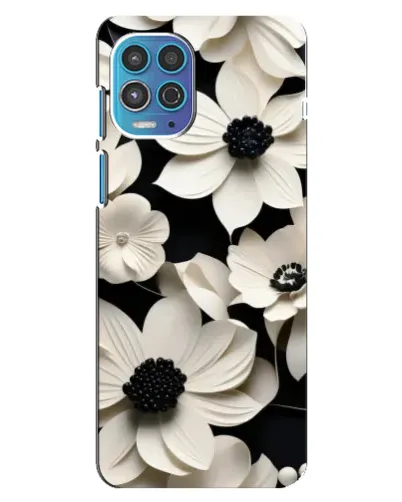 Чехол для Motorola MOTO G100 с картинкой «Объемные белые цветы»