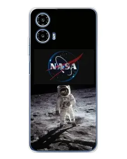 Чехол для Motorola Moto G35 с картинкой «Астронавт на Луне»