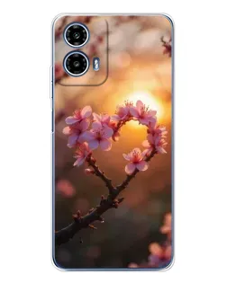 Чехол для Motorola Moto G35 с картинкой «Розовый цвет сердце на фоне заката»