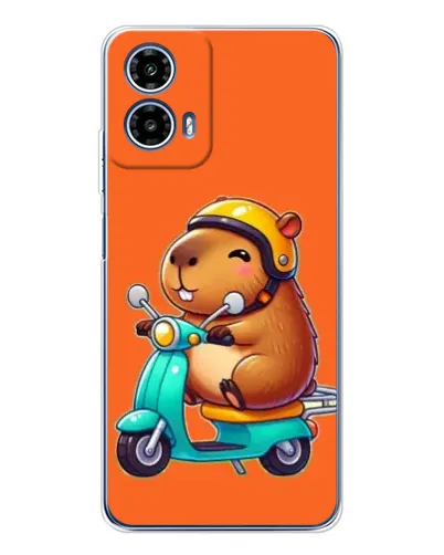 Чехол для Motorola Moto G35 с картинкой «Капибара на скутере»