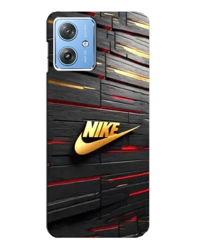 Чехол для Motorola MOTO G54 / G54 Power с картинкой «Золотой Nike на металле»