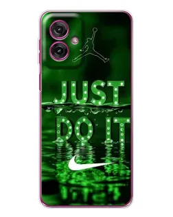 Чехол для Motorola Moto G55 с картинкой «Зеленый неоновый Nike»