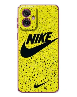 Чехол для Motorola Moto G55 с картинкой «Желтый текстурный Nike»