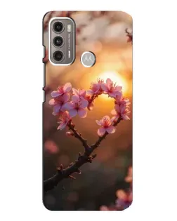 Чехол для Motorola MOTO G60 с картинкой «Розовый цвет сердце на фоне заката»