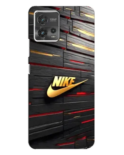 Чехол для Motorola MOTO G72 с картинкой «Золотой Nike на металле»