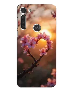 Чехол для Motorola MOTO G8 с картинкой «Розовый цвет сердце на фоне заката»