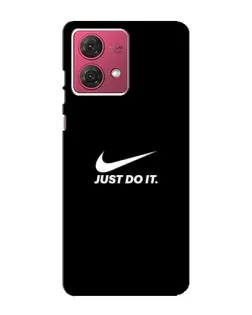 Чехол для Motorola MOTO G84 с картинкой «Минимализм от Nike»