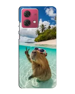 Чехол для Motorola MOTO G84 с картинкой «Капибара на море»