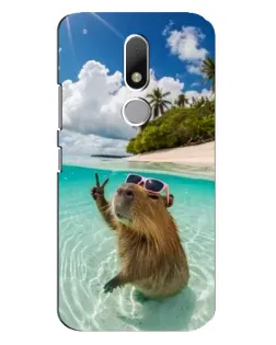 Чехол для Motorola Moto M с картинкой «Капибара на море»