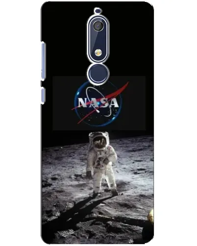 Чехол для Nokia 5.1 (2018) с картинкой «Астронавт на Луне» Чехол для Nokia 5.1 (2018) с картинкой «Астронавт на Луне»