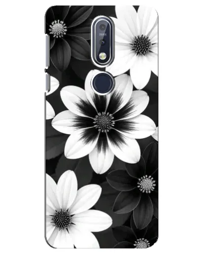 Чехол для Nokia 7.1 (2018) с картинкой «Монохромные астры»