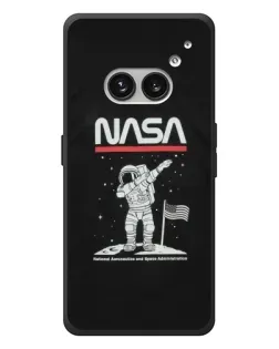 Чехол для Nothing Phone (2a) Plus с картинкой «NASA — шагаем по Луне»