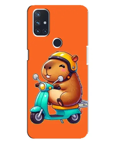 Чехол для OnePlus Nord N100 с картинкой «Капибара на скутере»