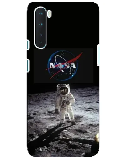 Чехол для OnePlus Nord с картинкой «Астронавт на Луне»
