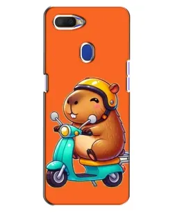 Чехол для OPPO A5s с картинкой «Капибара на скутере»