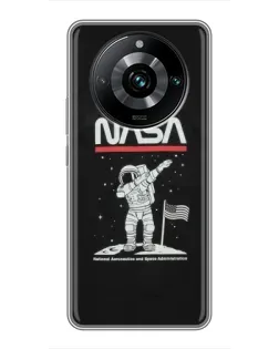 Чохол для Realme 11 Pro Plus з картинкою «NASA — крокуємо по Місяцю»