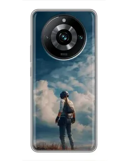 Чехол для Realme 11 Pro Plus с картинкой «Герой PUBG на скале»
