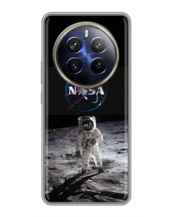 Чехол для Realme 12 Plus с картинкой «Астронавт на Луне»