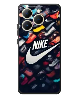 Чехол для Realme 15T с картинкой «Коллекция кроссовок Nike»