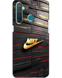 Чехол для Realme 5 с картинкой «Золотой Nike на металле»
