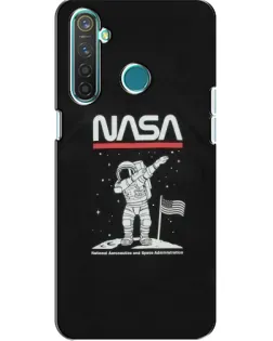 Чехол для Realme 5 с картинкой «NASA — шагаем по Луне»