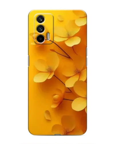 Чехол для Realme 7 с картинкой «Золотые лепестки»